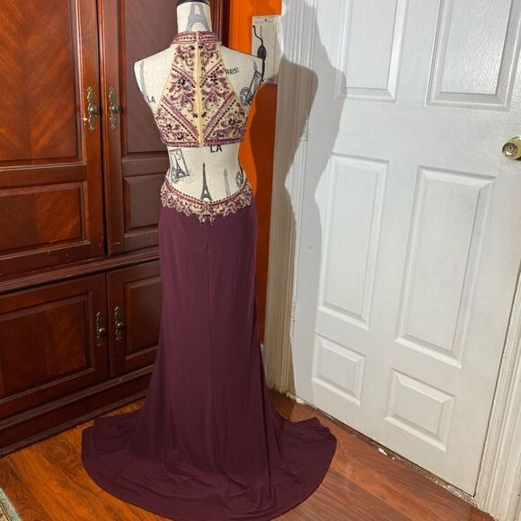 Elizabeth K. Deep Purple Halter Prom Dress - Picture 7 of 14